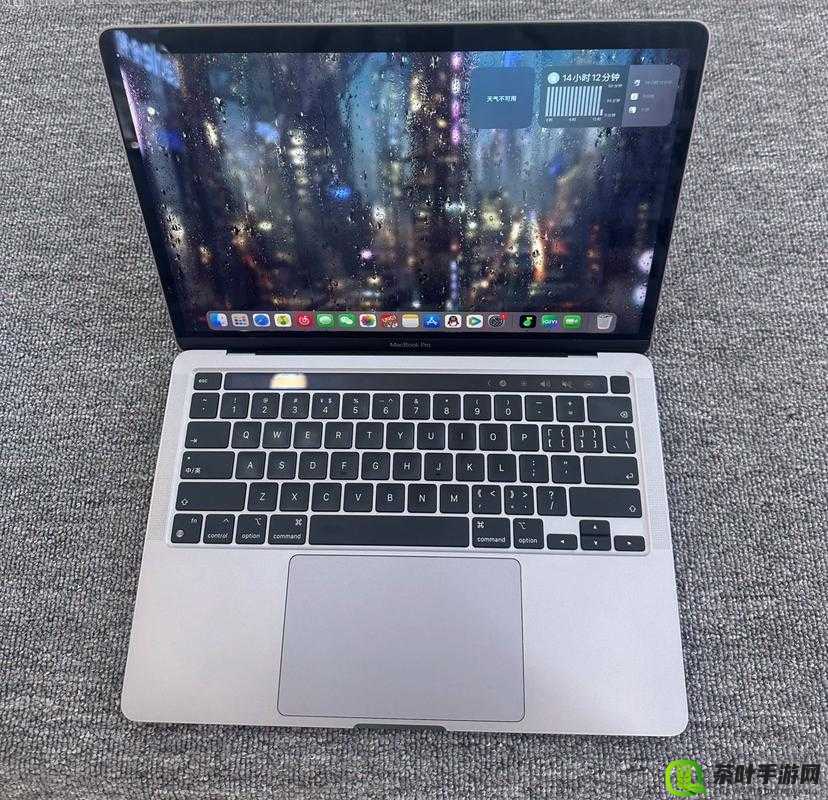 性系 MACBOOKPRO 高清：打造极致视觉体验